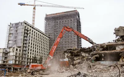 В Москве снесли гостиницу на месте будущей штаб-квартиры «Яндекса» — РБК