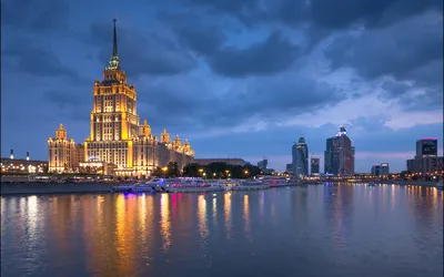 File:Hotel Radisson Royal. Moscow - panoramio.jpg - Wikimedia Commons