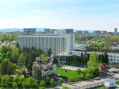 В московской гостинице нашли мертвого мужчину в наручниках // Новости НТВ