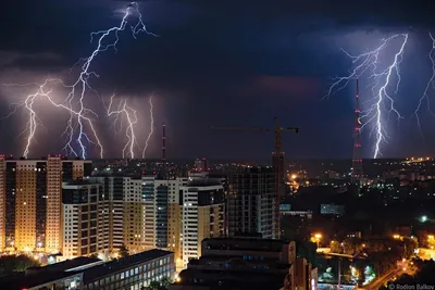 Вчера ночью в Москве гуляла гроза | Пикабу