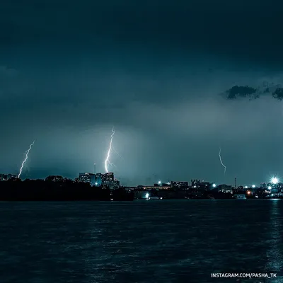 В Москве прогремела первая майская гроза - Мослента