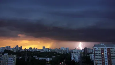 Дождь, гроза и град: в Москве снова объявлено штормовое предупреждение / 26  июля 2023 | Москва, Новости дня 26.07.23 | © РИА Новый День