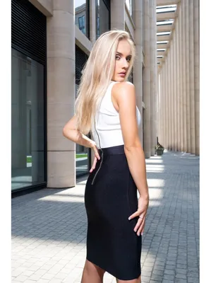 Herve Leger платья на обложке каталога