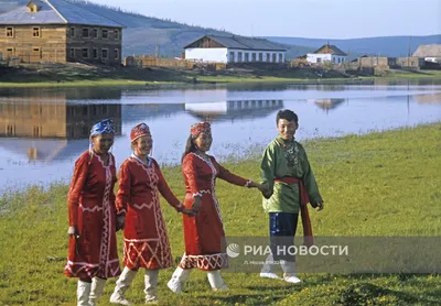 Фотографии якутских национальных костюмов