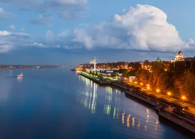 Ярославль: уникальные церкви, экскурсия за кулисы первого русского театра и  пироги с солеными огурцами - Ведомости.Город