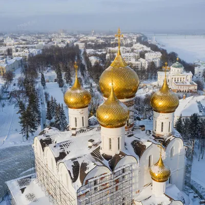 Волжская набережная. Описание, фото и видео, оценки и отзывы туристов.  Достопримечательности Ярославля, Россия.