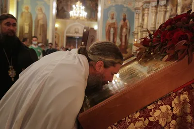 Митрополит Алексий и сонм архиереев возглавили Божественную литургию в  праздник челябинских святых