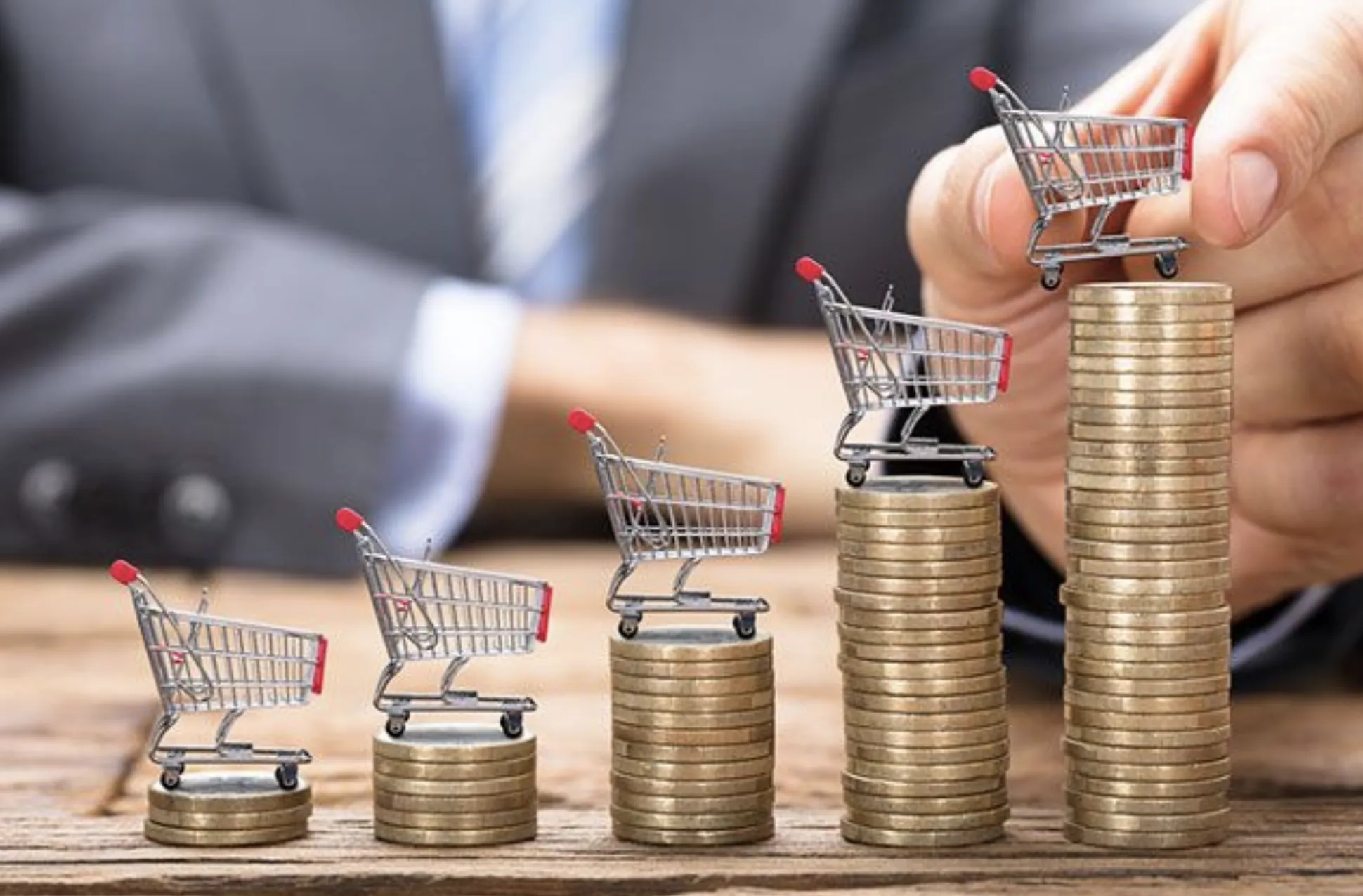 Инфляция - это рост цен или обесценивание денег? Объясняем простыми словами Инфляция - это рост цен или обесценивание денег? Объясняем простыми словами