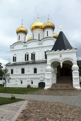 Троицкий собор Ипатьевского монастыря — Википедия
