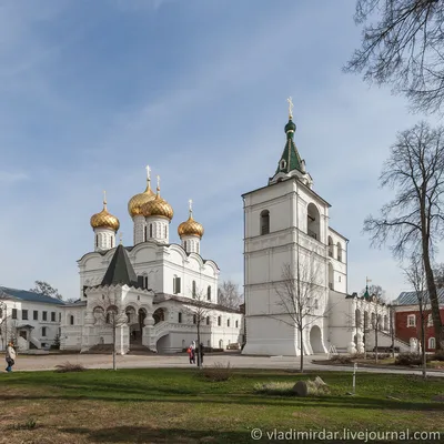 Кострома Ипатьевский монастырь Церковь Преображения Господня Фотография