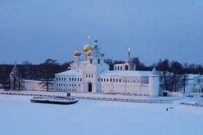 File:Ипатьевский монастырь. Кострома.jpg - Wikimedia Commons
