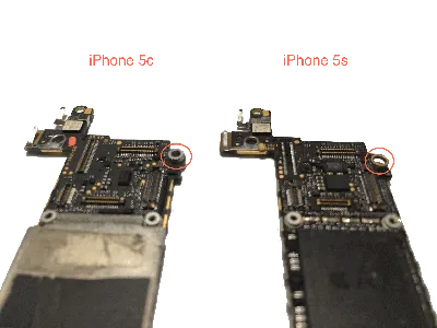 Фото iPhone 5 платы на черном фоне