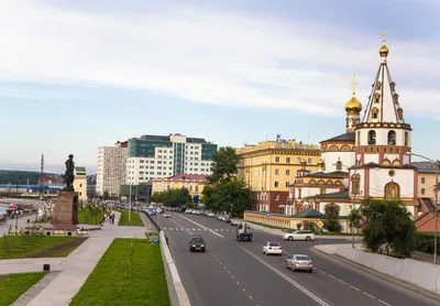 Москвич за МКАДом»: в Иркутск за «Нищей из Веля», деревянным модерном и  камерой Колчака - Москвич Mag