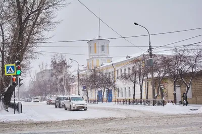 Последствия снегопада и гололедицу устраняют в Иркутске — Иркутск Сегодня