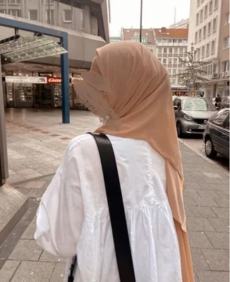 H A N A N E в Instagram: «another one 💜 #hijab #hijabi #hijabinspiration  #hijabe… | Hijab fashion inspiration, Muslim fashion hijab outfits, Muslim  fashion outfits