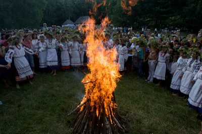 Иван Купала в Калязине (с пикником на волжском берегу, фольклорной  программой и прогулкой на теплоходе к затопленной колокольне) - Тверская  область