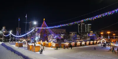 Новогодний городок» заработал на площади Пушкина в Иванове