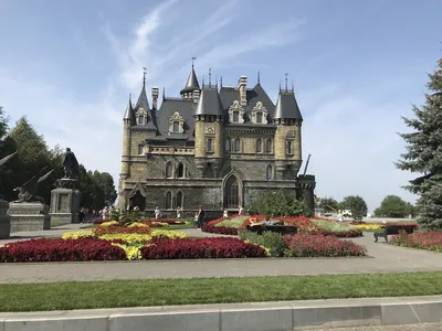 Замок — ресторан с банкетным залом в Курске