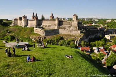 Файл:Старый замок в г. Каменец-Подольский, Old Castle in  Kamyanets-Podilsky.jpg — Путеводитель Викигид Wikivoyage