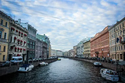 Каналы Санкт-Петербурга стоковое фото. изображение насчитывающей отражение  - 65768676