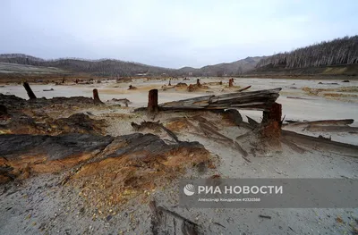 Фотография Город Карабаш. Поклонный крест. Зона экологического бедствия. Челябинская  область | Фотобанк ГеоФото/GeoPhoto | GetImages Group