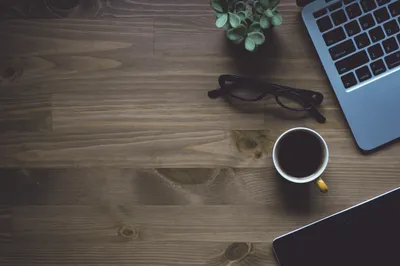 Working in bed with a laptop and coffee | premium image by rawpixel.com /  Karolina / Kaboompics | Coffee and books, Coffee photography, Morning  coffee photography