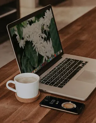 Laptop working with coffee | Pictures of food • Foodiesfeed • Food pictures  —Pictures of food • Foodiesfeed • Food pictures