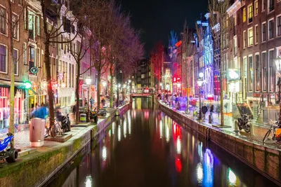 The BEST time to visit Amsterdam (and the absolute WORST)