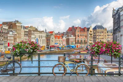 Amsterdam top tips: world-famous museums, countless attractions, scenic  canals, Amsterdam Dance Event, Pride and more! - Holland.com