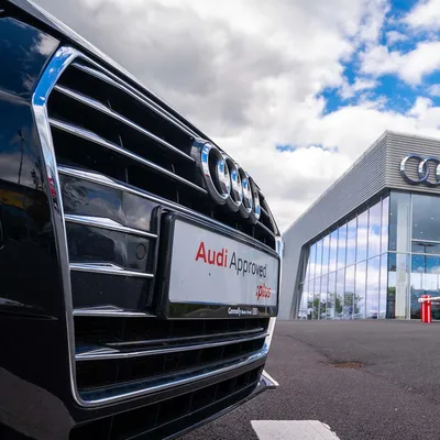 The Audi A8 L Horch is a luxurious, China-exclusive Maybach fighter - CNET