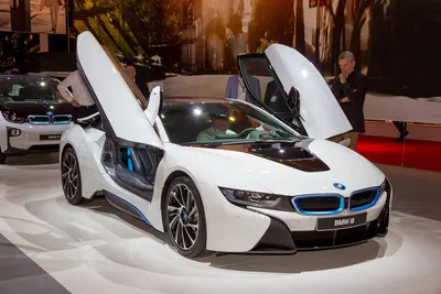 Does BMW i8 Sound Like A Proper Sports Car Without Fake Engine Noise?