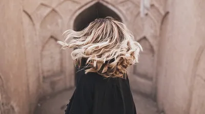 Hi, wanting to do chunky highlights like these. I will be doing my hair at  home. Ive never highlights at home before any tips on how I should go about  this as