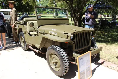 Джип Toyota Land Cruiser 200