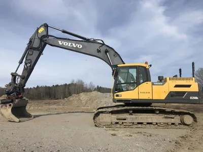 Аренда гусеничного экскаватора Volvo EC250D в Москве и Московской области