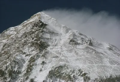 David Göttler summits Everest without supplementary oxygen