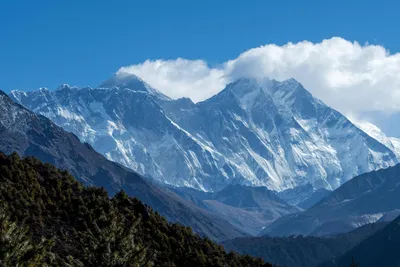 Where is Mount Everest Located - Nepal or China?