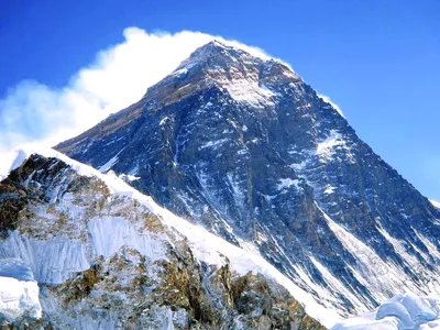 Ice that took roughly 2,000 years to form on Mt. Everest has melted in  around 25 | CNN