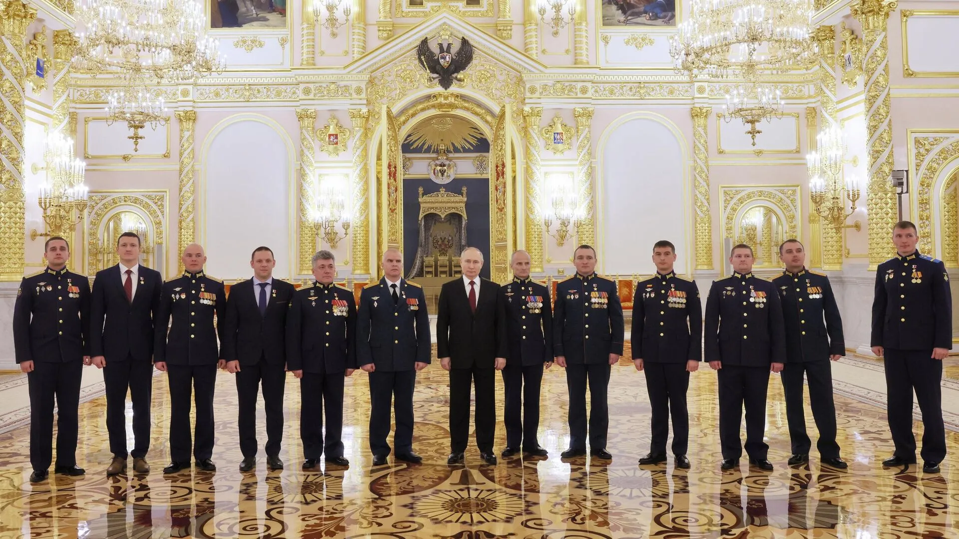 Бульвар Героев - Семь чудес Новокузнецка - Фотоальбом - 400 Знаменитых Новокузнечан Бульвар Героев - Семь чудес Новокузнецка - Фотоальбом - 400 Знаменитых Новокузнечан