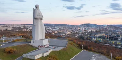 Памятники Мурманска 💥: список самых интересных монументов города с  описанием и фото — Tripster.ru