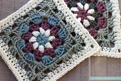 Daisy Granny Square Crochet Tutorial - Melanie Ham