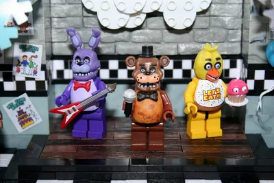 There is no official LEGO FNaF sets, so I made my own little thing! Vanny  with parts and service at the pizzaplex! : r/fivenightsatfreddys