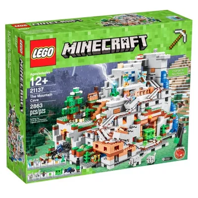 Building LEGO Minecraft Sets in Minecraft