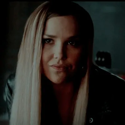 Arielle Kebbel as Lexi Branson in The Vampire Diaries! | Дневники вампира,  Вампиры, Дневник