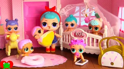 LOL Surprise Dolls get New Lil Sisters from Barbie the Pediatrician -  YouTube