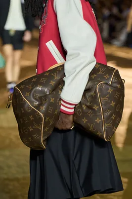 History of Luxury: Louis Vuitton, the Most Iconic Brand | LUXONOMY