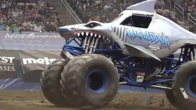 BLAZE | Remote Control Monster Truck | DRIVEN by Battat