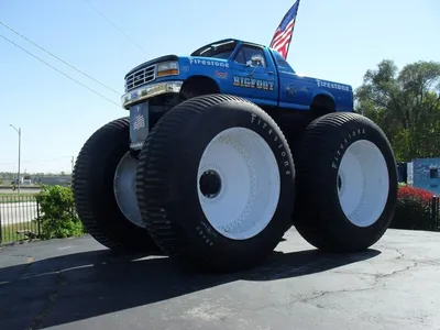 Why is the Bone Shaker Monster Truck not usable in freeroam? I'd love to go  around Mexico with it! : r/forza