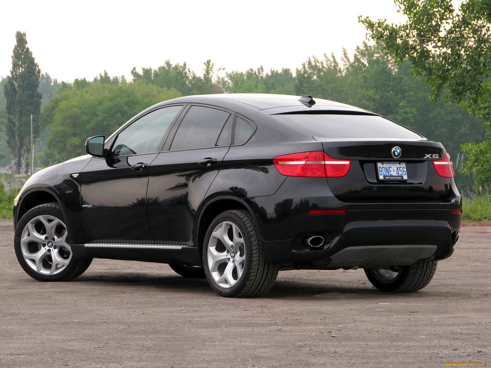 BMW X6 M60i xDrive 2024. Обои для рабочего стола. 2560x1440 BMW X6 M60i xDrive 2024. Обои для рабочего стола. 2560x1440