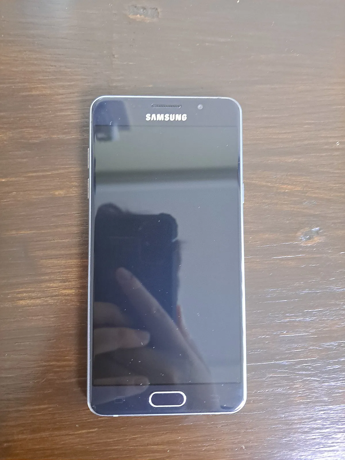 Samsung Electronics' Ultra Slim Galaxy A5 and Galaxy A3 Optimized for Social Networking – Samsung Global Newsroom Samsung Electronics' Ultra Slim Galaxy A5 and Galaxy A3 Optimized for Social Networking – Samsung Global Newsroom