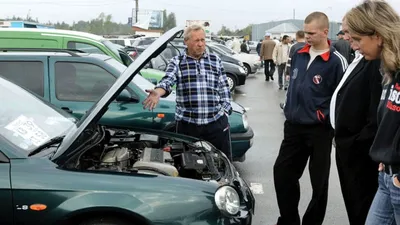 Ретро Красный Автомобиль Старинные Изолированы Вид Спереди И Сзади Вектор  Плоский Стиль Иллюстрации — стоковая векторная графика и другие изображения  на тему Кабриолет - iStock